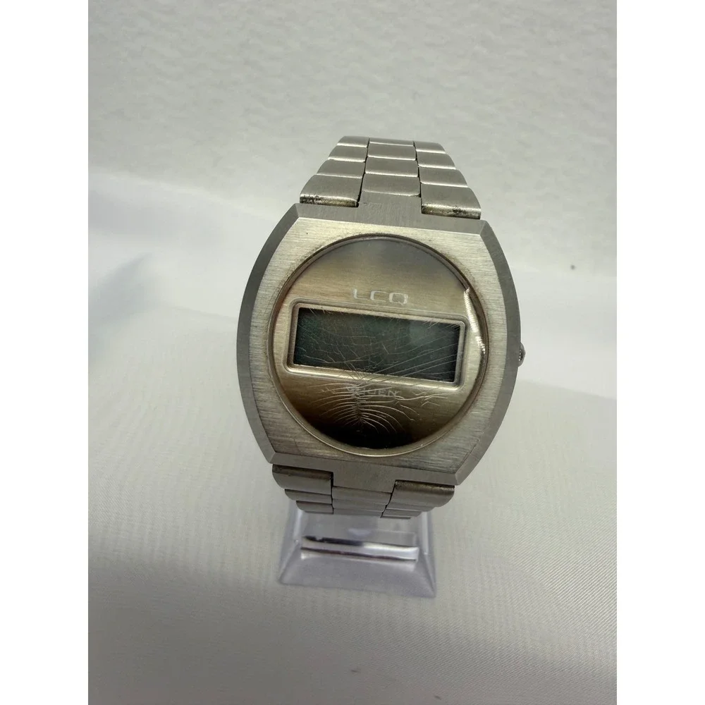 Vintage Gruen Precision LCQ Digital Watch Stainless 7410584 For Parts Repair